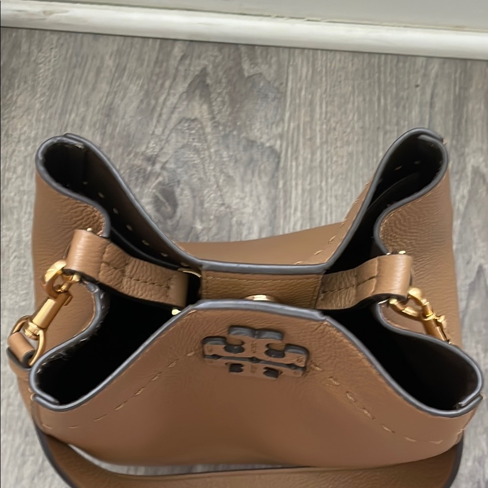 Tory Burch Tan Shoulder Bag - Picture 4 of 6